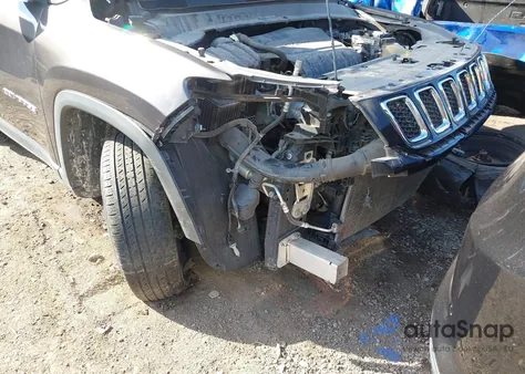 2019 Jeep Compass Sport Fwd z USA, uszkodzony, nr VIN 3C4NJCAB8KT636983